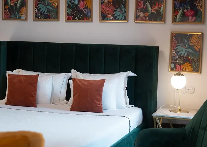 145 Townhouse Мини-отель *