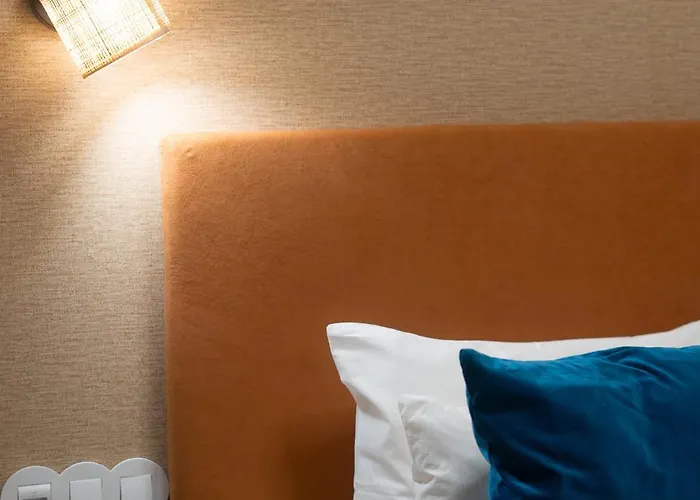 145 Townhouse Мини-отель Ильяву